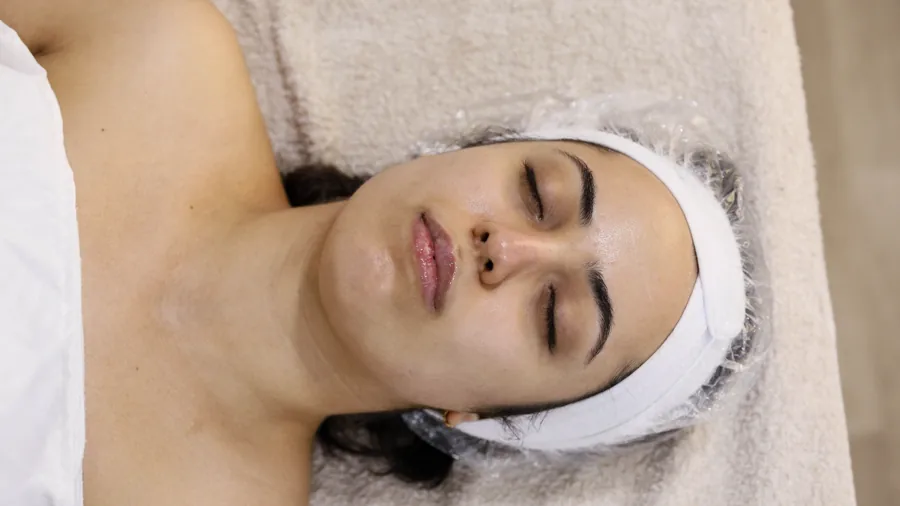 Photographie d’un soin du visage réalisée au centre Pause Beauté